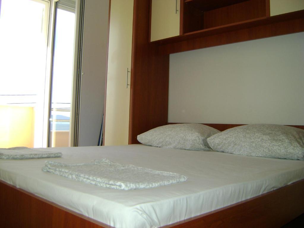 Apartments Maras Mimice Habitación foto